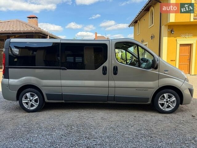 Серый Рено Трафик, объемом двигателя 2 л и пробегом 258 тыс. км за 15750 $, фото 9 на Automoto.ua
