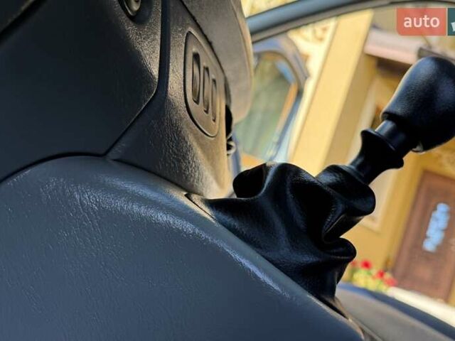 Сірий Рено Трафік, об'ємом двигуна 2 л та пробігом 279 тис. км за 14950 $, фото 47 на Automoto.ua