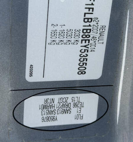 Серый Рено Трафик, объемом двигателя 2 л и пробегом 218 тыс. км за 16777 $, фото 29 на Automoto.ua