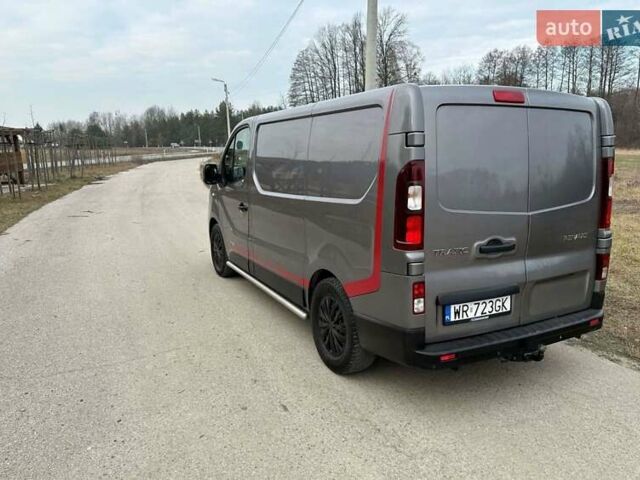 Серый Рено Трафик, объемом двигателя 1.6 л и пробегом 174 тыс. км за 11000 $, фото 4 на Automoto.ua