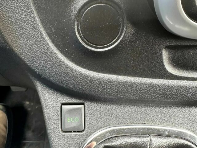 Сірий Рено Трафік, об'ємом двигуна 1.6 л та пробігом 173 тис. км за 8700 $, фото 20 на Automoto.ua