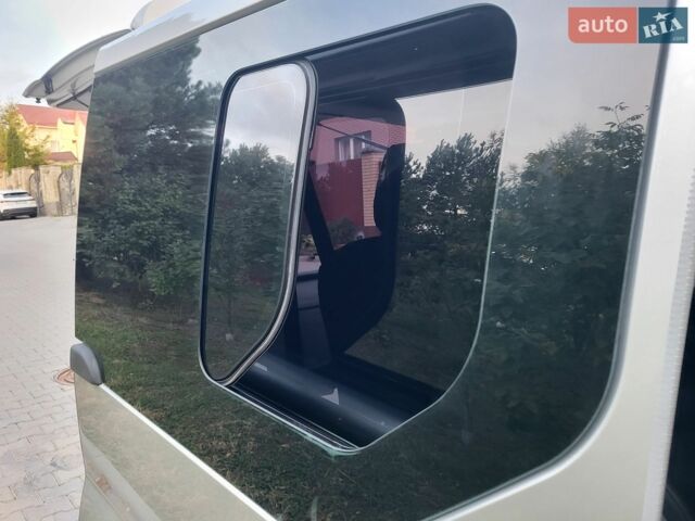 Серый Рено Трафик, объемом двигателя 2 л и пробегом 238 тыс. км за 15600 $, фото 7 на Automoto.ua
