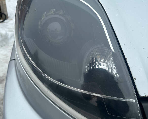 Сірий Рено Трафік, об'ємом двигуна 2 л та пробігом 417 тис. км за 13800 $, фото 3 на Automoto.ua