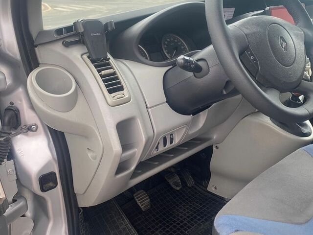 Сірий Рено Трафік, об'ємом двигуна 2 л та пробігом 312 тис. км за 14500 $, фото 14 на Automoto.ua