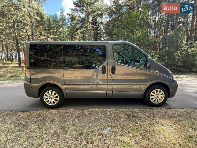 Сірий Рено Трафік, об'ємом двигуна 2 л та пробігом 267 тис. км за 16800 $, фото 15 на Automoto.ua