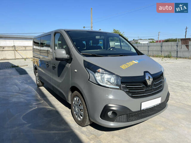 Серый Рено Трафик, объемом двигателя 1.6 л и пробегом 318 тыс. км за 16500 $, фото 7 на Automoto.ua