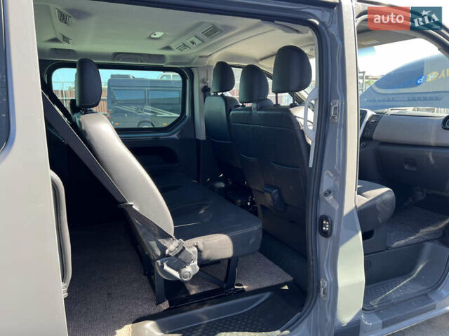 Серый Рено Трафик, объемом двигателя 1.6 л и пробегом 318 тыс. км за 16500 $, фото 16 на Automoto.ua