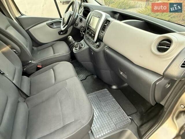 Сірий Рено Трафік, об'ємом двигуна 1.6 л та пробігом 254 тис. км за 14700 $, фото 55 на Automoto.ua