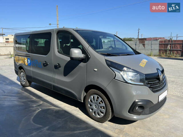Серый Рено Трафик, объемом двигателя 1.6 л и пробегом 318 тыс. км за 16500 $, фото 6 на Automoto.ua
