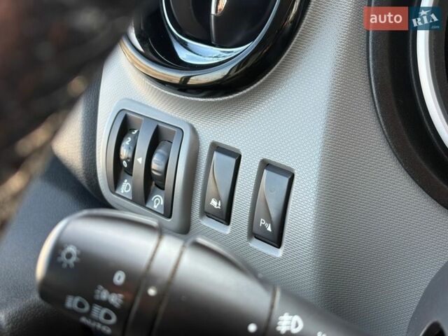 Серый Рено Трафик, объемом двигателя 1.6 л и пробегом 330 тыс. км за 13950 $, фото 21 на Automoto.ua