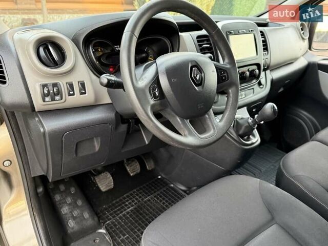 Сірий Рено Трафік, об'ємом двигуна 1.6 л та пробігом 254 тис. км за 14700 $, фото 49 на Automoto.ua