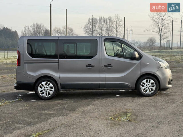 Серый Рено Трафик, объемом двигателя 1.6 л и пробегом 297 тыс. км за 13800 $, фото 6 на Automoto.ua