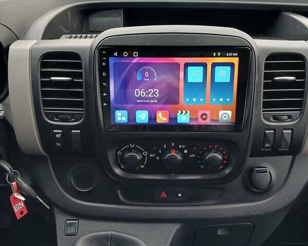 Сірий Рено Трафік, об'ємом двигуна 1.6 л та пробігом 280 тис. км за 14000 $, фото 7 на Automoto.ua