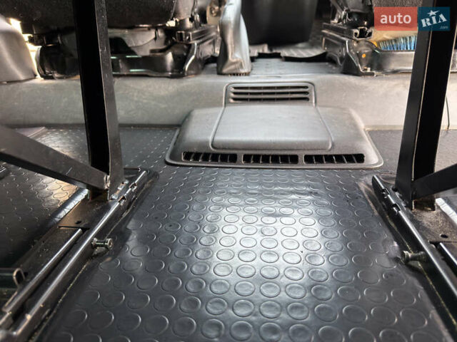 Серый Рено Трафик, объемом двигателя 1.6 л и пробегом 297 тыс. км за 13800 $, фото 20 на Automoto.ua