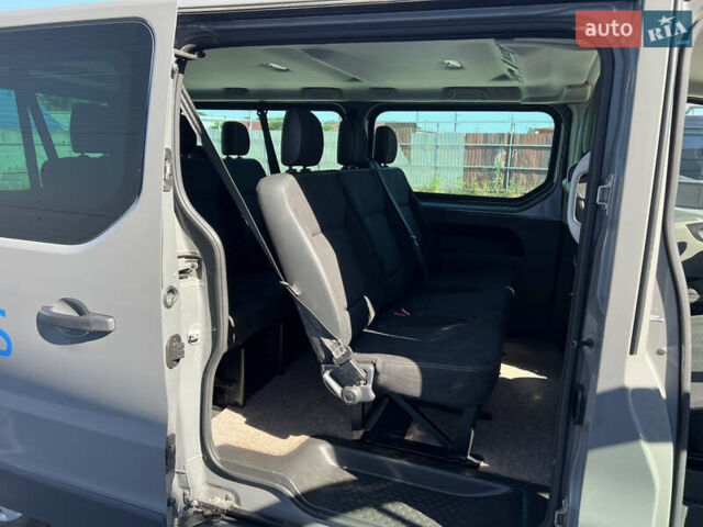 Серый Рено Трафик, объемом двигателя 1.6 л и пробегом 318 тыс. км за 16500 $, фото 15 на Automoto.ua