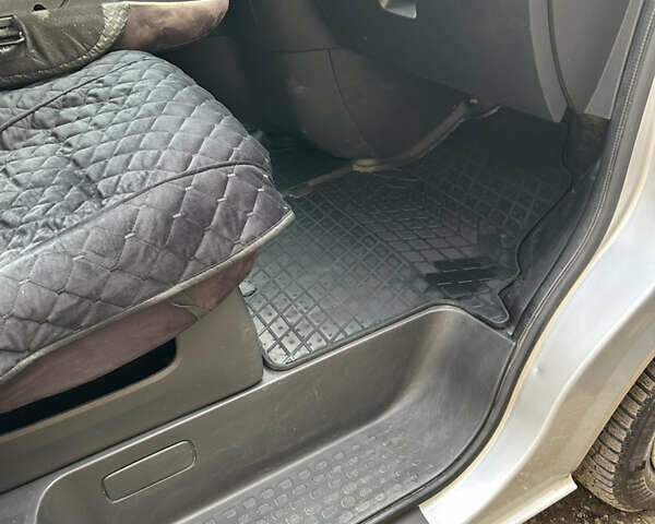 Сірий Рено Трафік, об'ємом двигуна 1.6 л та пробігом 340 тис. км за 13700 $, фото 22 на Automoto.ua