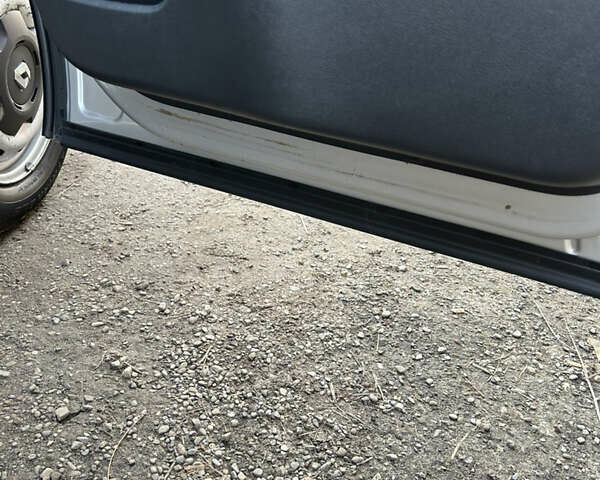 Сірий Рено Трафік, об'ємом двигуна 1.6 л та пробігом 340 тис. км за 13700 $, фото 24 на Automoto.ua