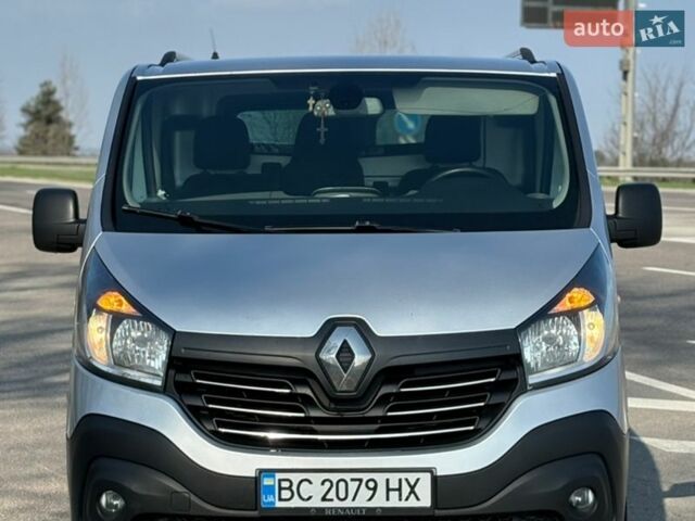 Серый Рено Трафик, объемом двигателя 1.6 л и пробегом 330 тыс. км за 13950 $, фото 16 на Automoto.ua