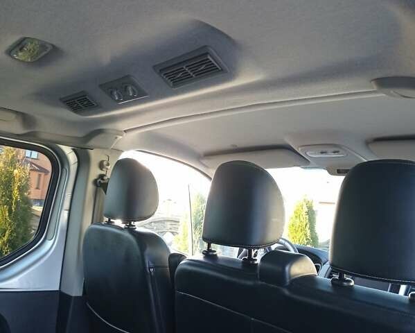 Сірий Рено Трафік, об'ємом двигуна 1.6 л та пробігом 290 тис. км за 15000 $, фото 10 на Automoto.ua