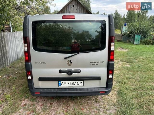 Сірий Рено Трафік, об'ємом двигуна 0 л та пробігом 254 тис. км за 13000 $, фото 8 на Automoto.ua