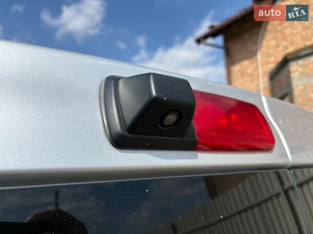 Серый Рено Трафик, объемом двигателя 1.6 л и пробегом 330 тыс. км за 13950 $, фото 29 на Automoto.ua
