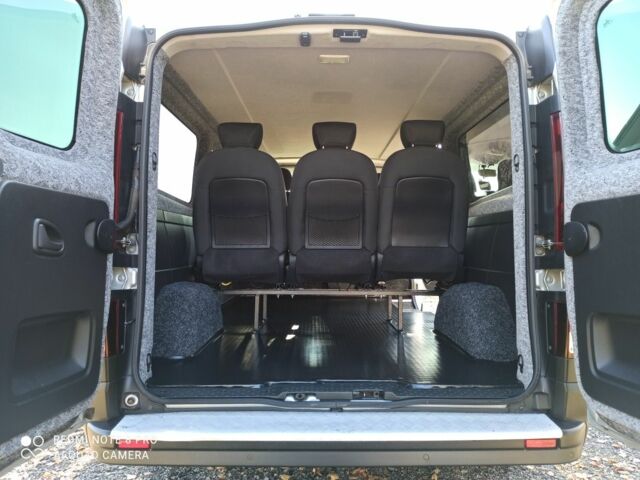 Сірий Рено Трафік, об'ємом двигуна 1.6 л та пробігом 330 тис. км за 13500 $, фото 4 на Automoto.ua