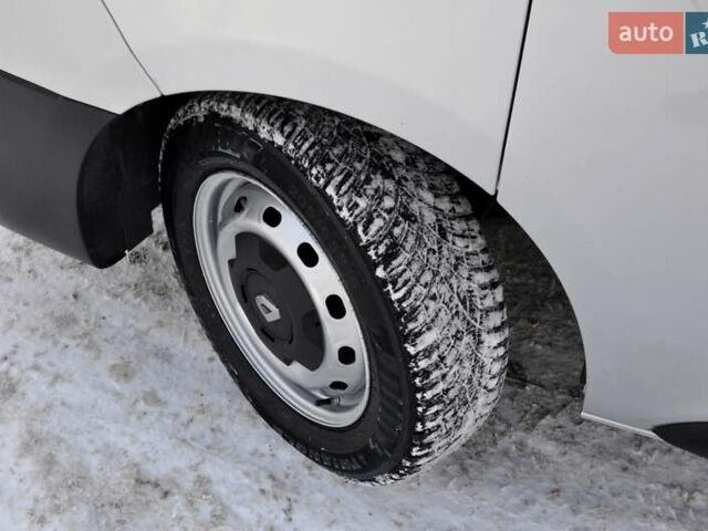 Серый Рено Трафик, объемом двигателя 1.6 л и пробегом 347 тыс. км за 12999 $, фото 27 на Automoto.ua