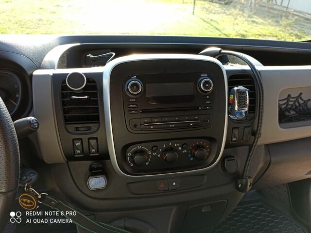 Сірий Рено Трафік, об'ємом двигуна 1.6 л та пробігом 330 тис. км за 13500 $, фото 7 на Automoto.ua