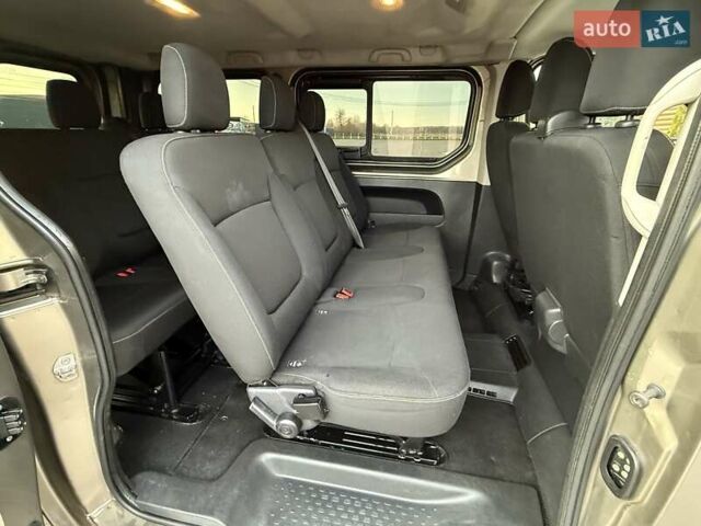 Сірий Рено Трафік, об'ємом двигуна 1.6 л та пробігом 254 тис. км за 14700 $, фото 62 на Automoto.ua