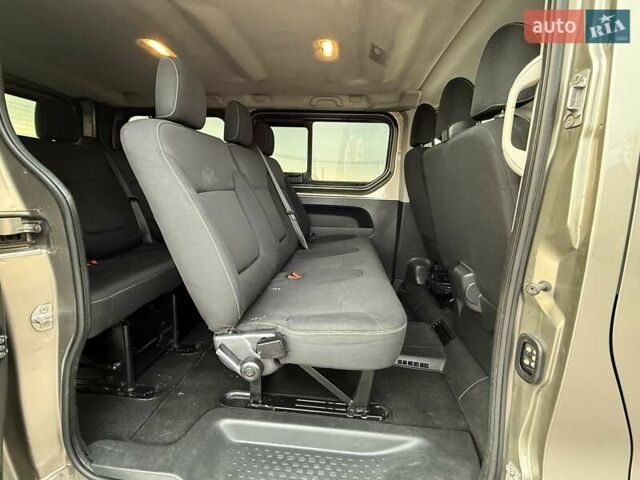 Сірий Рено Трафік, об'ємом двигуна 1.6 л та пробігом 254 тис. км за 14700 $, фото 63 на Automoto.ua