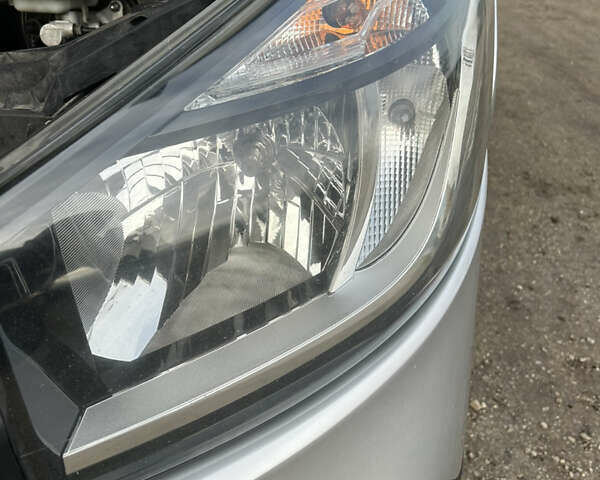 Сірий Рено Трафік, об'ємом двигуна 1.6 л та пробігом 340 тис. км за 13700 $, фото 56 на Automoto.ua