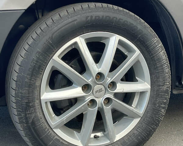 Серый Рено Трафик, объемом двигателя 1.6 л и пробегом 204 тыс. км за 15999 $, фото 20 на Automoto.ua