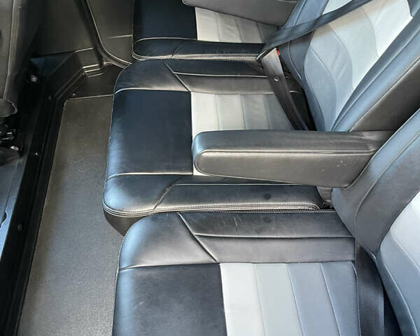 Серый Рено Трафик, объемом двигателя 1.6 л и пробегом 204 тыс. км за 15999 $, фото 32 на Automoto.ua