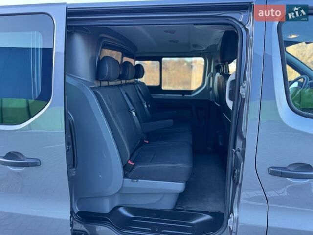 Сірий Рено Трафік, об'ємом двигуна 1.6 л та пробігом 234 тис. км за 16500 $, фото 45 на Automoto.ua