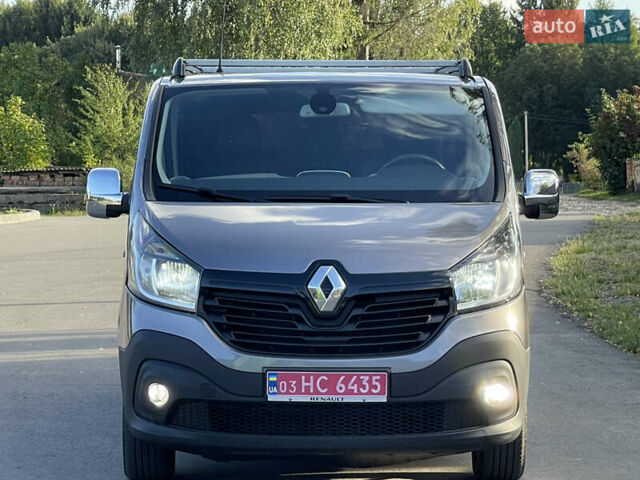 Серый Рено Трафик, объемом двигателя 1.6 л и пробегом 204 тыс. км за 15999 $, фото 15 на Automoto.ua