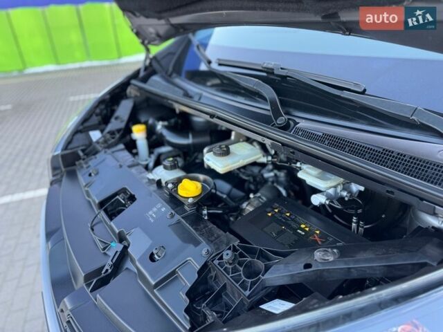 Сірий Рено Трафік, об'ємом двигуна 1.6 л та пробігом 234 тис. км за 16500 $, фото 57 на Automoto.ua