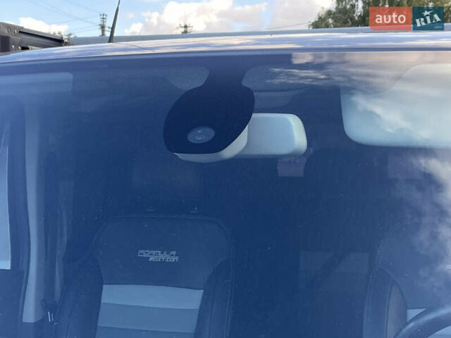 Серый Рено Трафик, объемом двигателя 1.6 л и пробегом 204 тыс. км за 15999 $, фото 21 на Automoto.ua