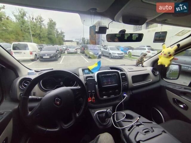 Серый Рено Трафик, объемом двигателя 1.6 л и пробегом 225 тыс. км за 15200 $, фото 11 на Automoto.ua