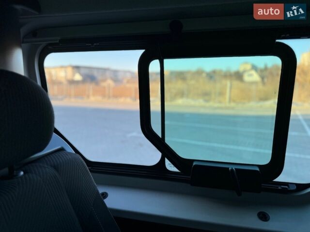 Сірий Рено Трафік, об'ємом двигуна 1.6 л та пробігом 234 тис. км за 16500 $, фото 42 на Automoto.ua