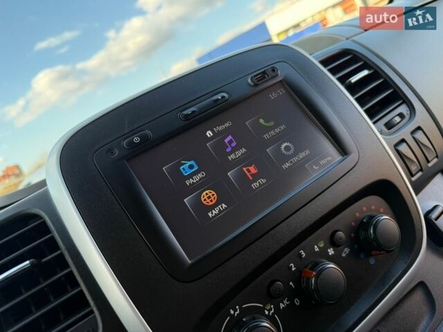 Серый Рено Трафик, объемом двигателя 1.6 л и пробегом 212 тыс. км за 16750 $, фото 69 на Automoto.ua