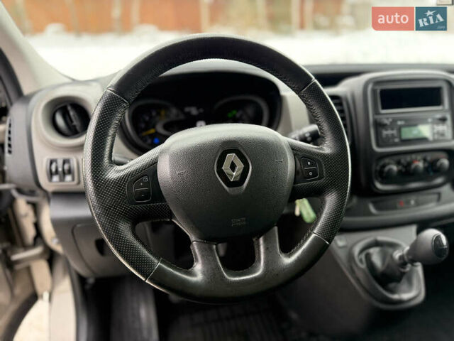 Сірий Рено Трафік, об'ємом двигуна 1.6 л та пробігом 267 тис. км за 15500 $, фото 11 на Automoto.ua