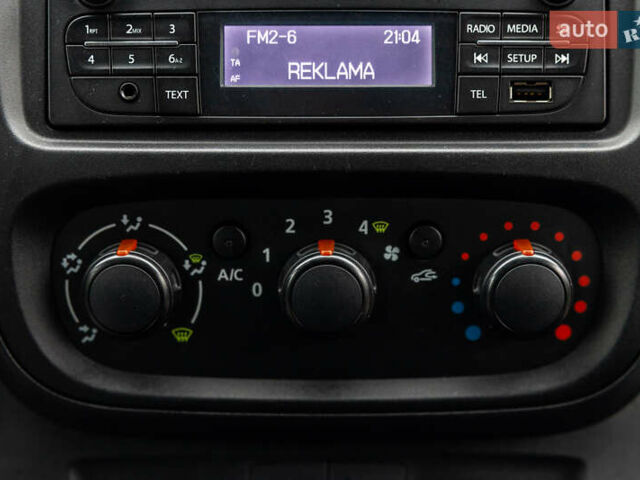 Серый Рено Трафик, объемом двигателя 1.6 л и пробегом 237 тыс. км за 16800 $, фото 32 на Automoto.ua