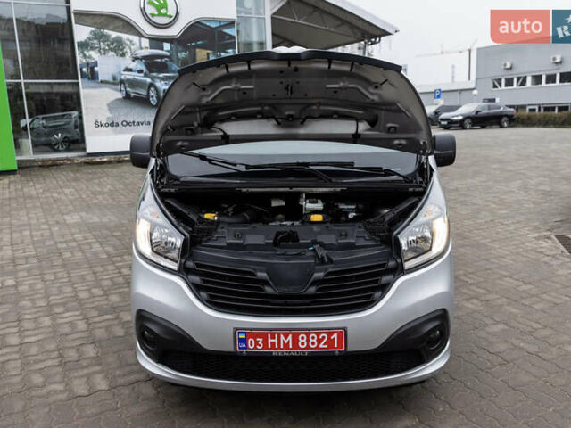 Серый Рено Трафик, объемом двигателя 1.6 л и пробегом 237 тыс. км за 16800 $, фото 59 на Automoto.ua