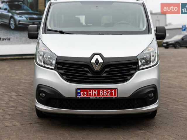 Серый Рено Трафик, объемом двигателя 1.6 л и пробегом 237 тыс. км за 16800 $, фото 11 на Automoto.ua