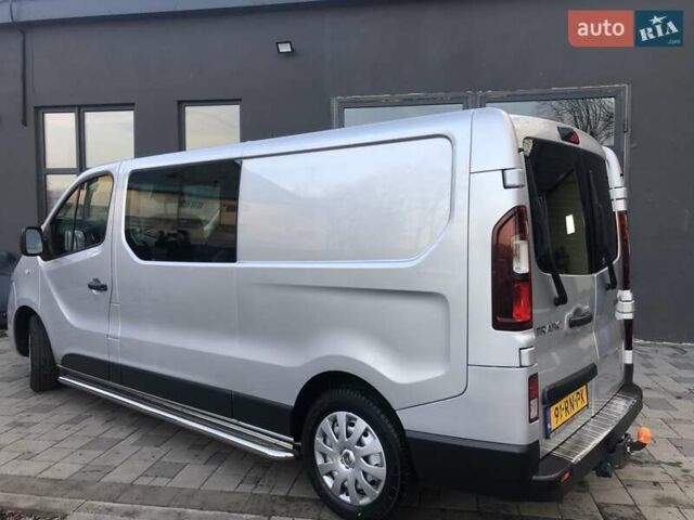 Серый Рено Трафик, объемом двигателя 1.6 л и пробегом 192 тыс. км за 15950 $, фото 18 на Automoto.ua