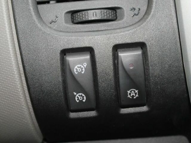 Серый Рено Трафик, объемом двигателя 1.6 л и пробегом 126 тыс. км за 10500 $, фото 20 на Automoto.ua