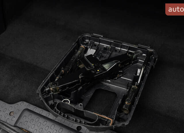 Серый Рено Трафик, объемом двигателя 1.6 л и пробегом 237 тыс. км за 16800 $, фото 58 на Automoto.ua