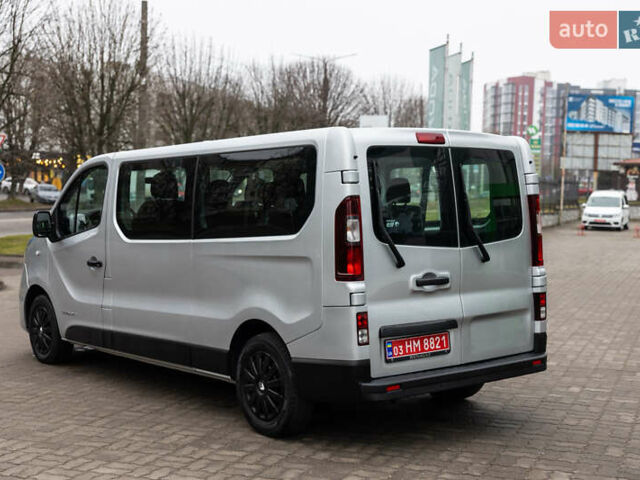 Серый Рено Трафик, объемом двигателя 1.6 л и пробегом 237 тыс. км за 16800 $, фото 4 на Automoto.ua