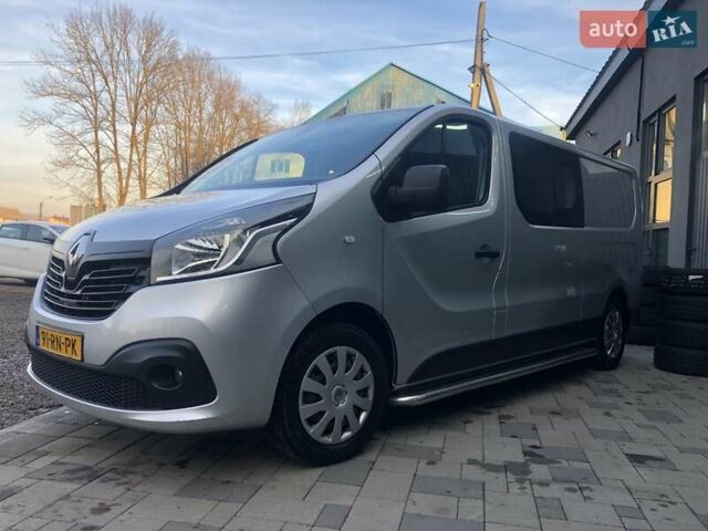 Серый Рено Трафик, объемом двигателя 1.6 л и пробегом 192 тыс. км за 15950 $, фото 4 на Automoto.ua