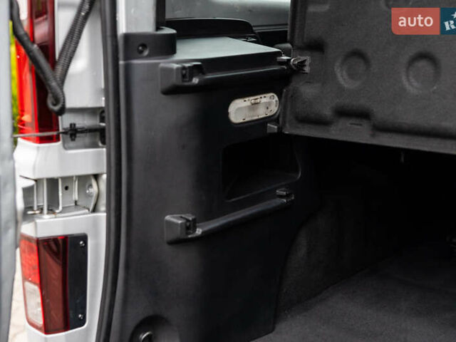 Серый Рено Трафик, объемом двигателя 1.6 л и пробегом 237 тыс. км за 16800 $, фото 54 на Automoto.ua